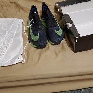 Nike zoom alphafly next %